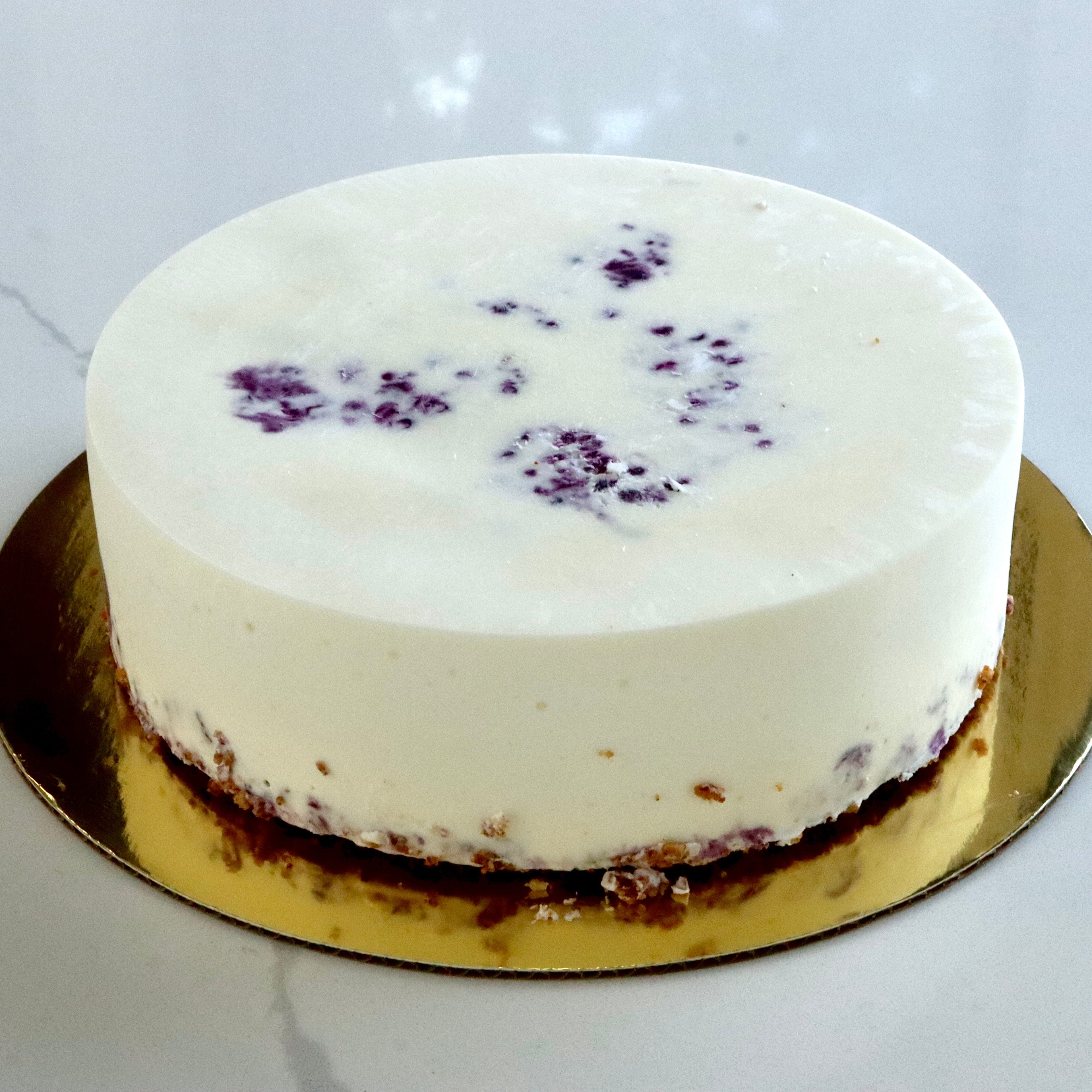 Blueberry Cheesecake Gelato Cake (L)