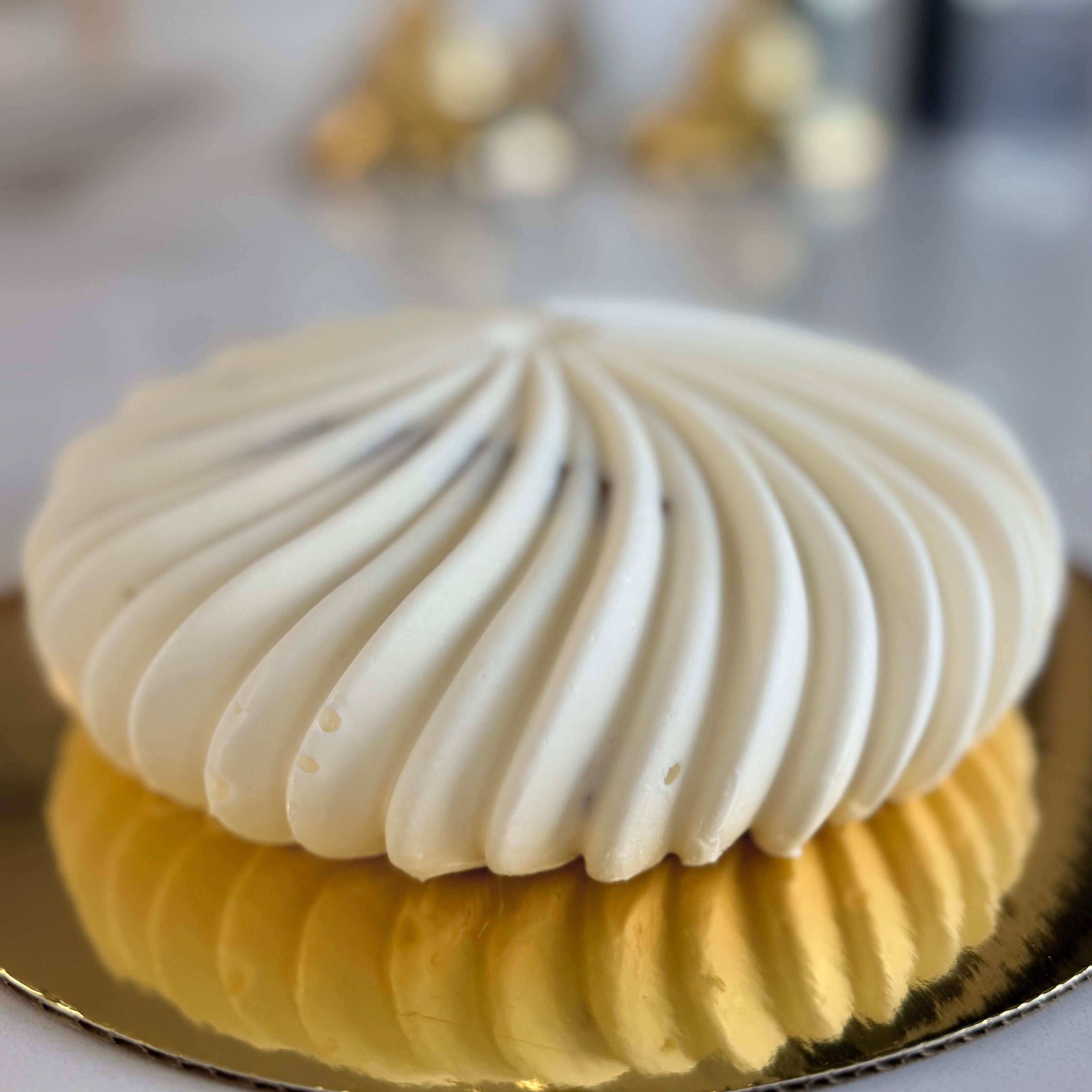Tropical Swirl Gelato Cake (M) (GF)